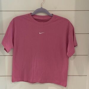 Nike Kids Short Sleeve Tee in Pink NWOT Size L